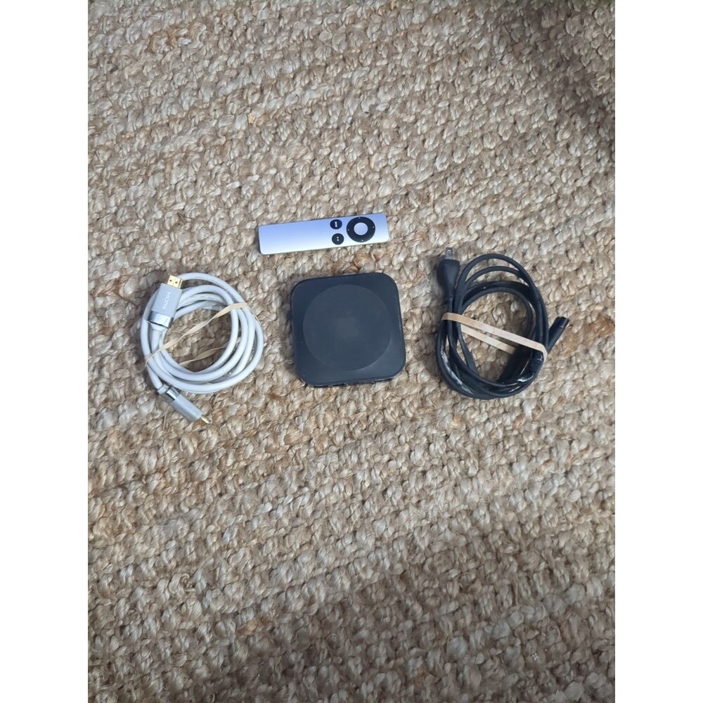 Apple TV 3rd Generation Model A1469 Includes Power Cable HDMI Cable And Remote